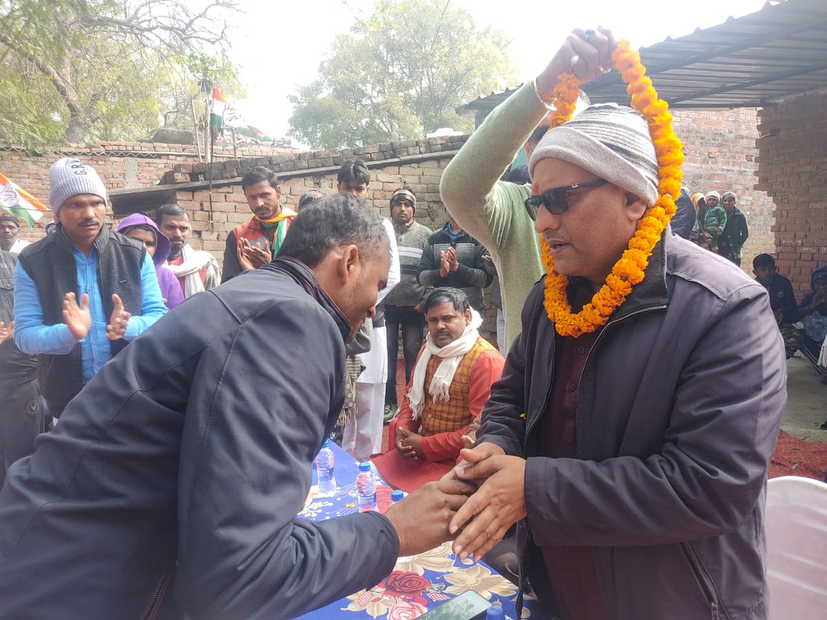 kashikirai's tweet photo. पिंडरा विधानसभा परिवार के वरिष्ठजनों, माताओं- बहनों एवं युवाओं से भेंट कर आशीर्वाद व उनका स्नेह भी प्राप्त करने का सौभाग्य मिला।

#NoVoteToBJP
#अजय_राय
#आ_रही_है_कांग्रेस
#384_पिंडरा_विधानसभा_वाराणसी https://t.co/IJL6IGrFXy