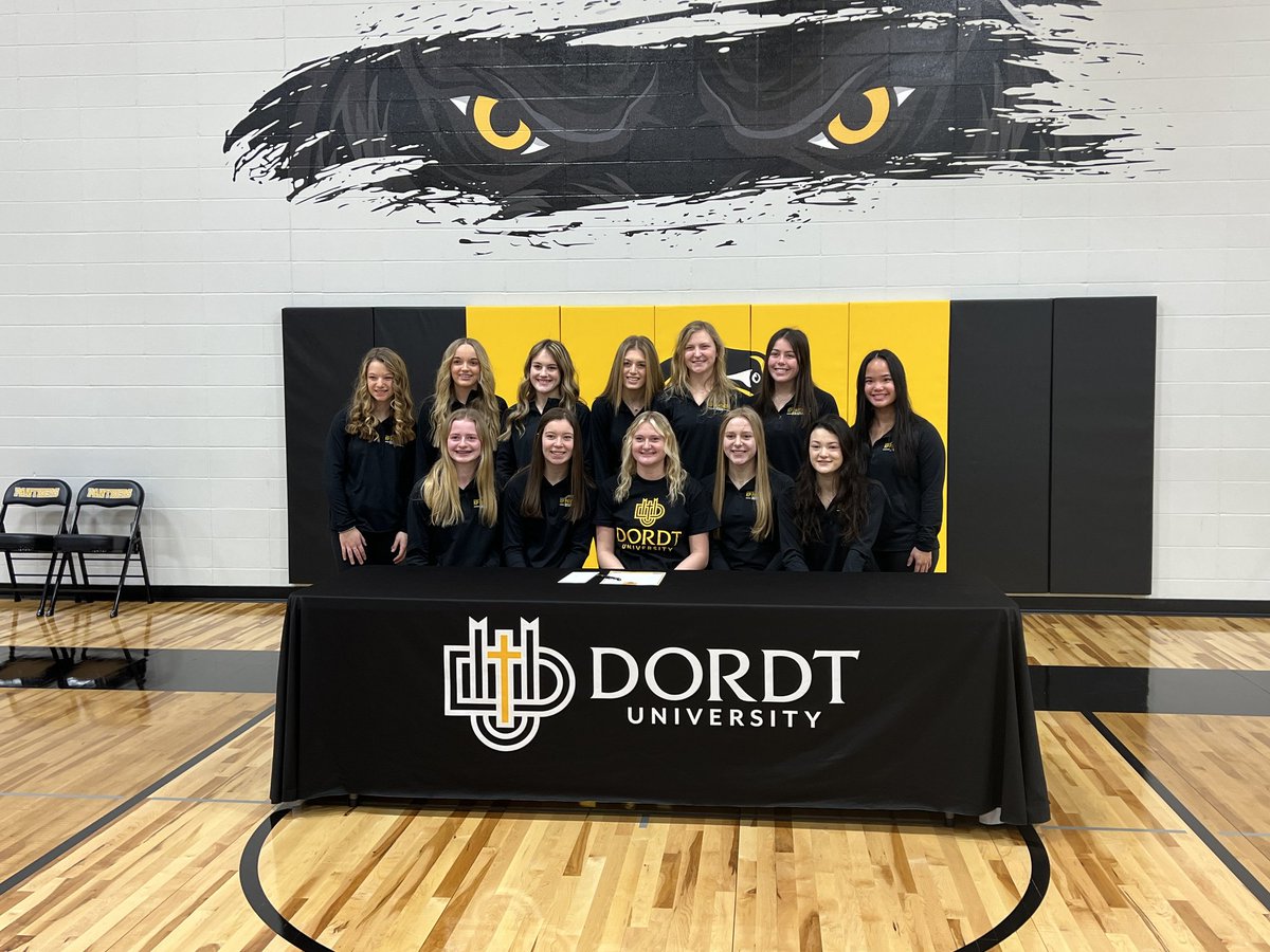 KingsleyPierson's tweet photo. Congratulations to KP Senior McKenzie Goodwin for signing her letter of intent to play basketball at Dordt University! Always so proud๐ค๐๐ #kpstrong
#IGHSAU #IGCA https://t.co/6EZXo2q8YN