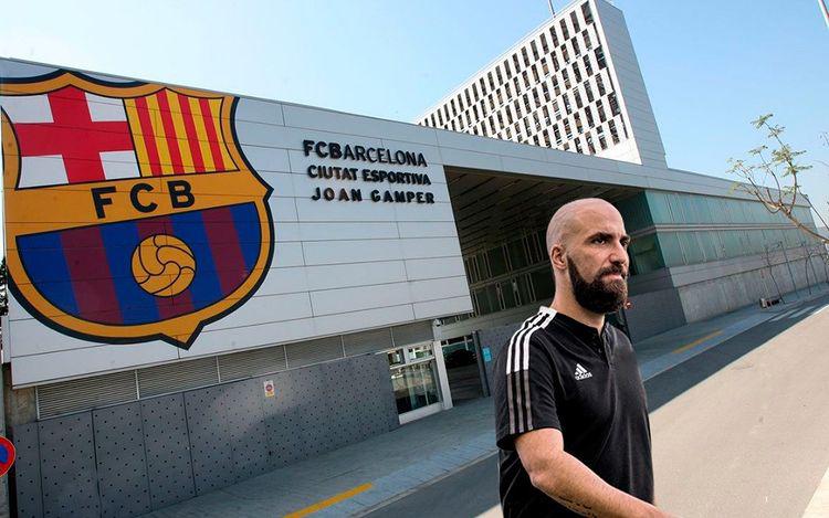 Mancuer91's tweet photo. 🚨ÚLTIMA HORA BARÇA
Higuaín es el tapado del Barça para llegar en calidad de cedido hasta final de temporada.
Ya está en Barcelona para la revisión médica https://t.co/L2JVWzNR4R