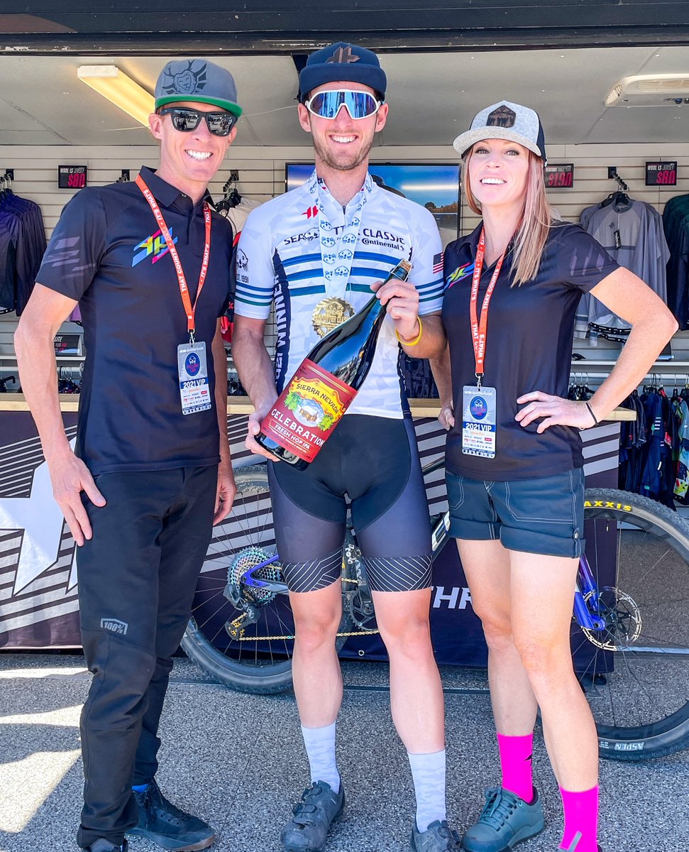 SeaOtterClassic's tweet image. Custom team apparel goes well with a custom winners jersey. Will Canyon Emmott be back to defend his Sea Otter Classic short track win? Stay tuned to find out. In the meantime, @hyperthreads is ready to customize your team apparel, right now.

#myhyperthreads #inspiredbyyou