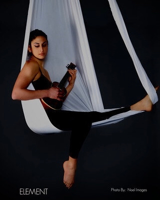 elementperforms's tweet photo. “Art doesn’t give rise to anything in us that isn’t already there. It simply stirs our curious consciousness and sparks a fire that illuminates who we have always wanted to be.” ✨
― Kamand Kojouri

#experienceELEMENT #Elementperforms #aerialsilks
#diversityincircus #l https://t.co/pjpv8tQJZM