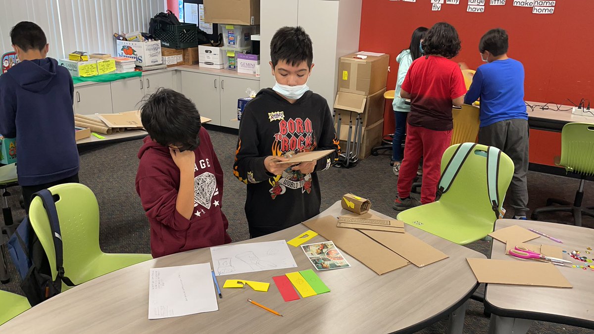 kcanale19's tweet photo. @westminstersd students learning the design thinking process and building their prototypes in the 3D design and printing after school program at Webber Elementary. Next stop: learning how to build 3D prototypes using @tinkercad and printing them with our @Ultimaker printer! https://t.co/JAoYlk1BHY