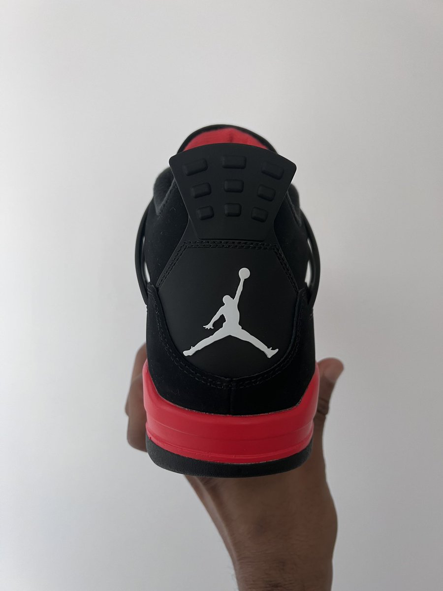 sd_select's tweet image. Available Now

Jordan 4 ‘Thunder
Sz 11 Men
$315 picked up
$330 shipped

Dm to Purchase 

instagram.com/p/CZaFmcCPNKw/…