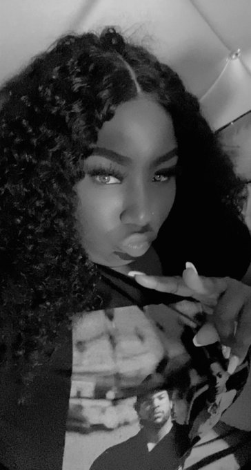 Happy Monday Twitter Peeps https://t.co/KEQzkfYKaV<a href="/tag/issatittytuesday"class="tags"><span>#issatittytuesday</span></a>