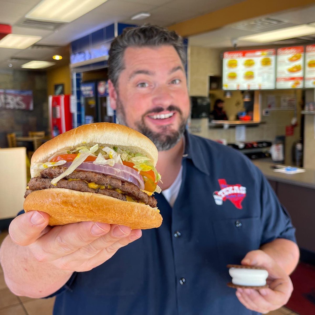 TexasBucketList's tweet photo. We’re celebrating 75 years of Dairy Queen being in Texas! This February you can get a 75-cent DQ Sandwich Treat with the purchase of a burger combo at regular price! Talk about well worth a stop on The Texas Bucket List!
#thetexasbucketlist #dairyqueen #texasstopsign #ad https://t.co/WnzGVht37q