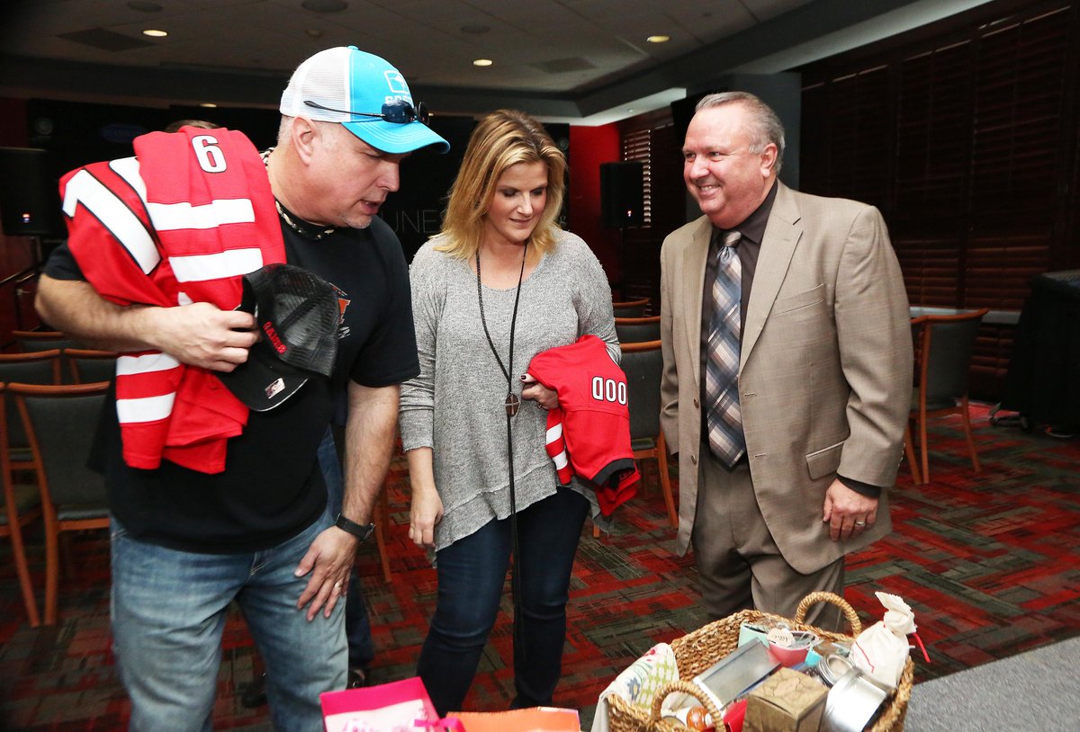 LenovoCenter's tweet photo. An industry leader, an "Arena Dad," a friendly smile, a loyal supporter - Dave Olsen was all of these and much more. 

He cared fiercely for his family, teammates, and guests, and would always lend a helping hand wherever needed.

Blessed to know him. Rest easy, DO. ❤️ https://t.co/i1oAV5M4UD