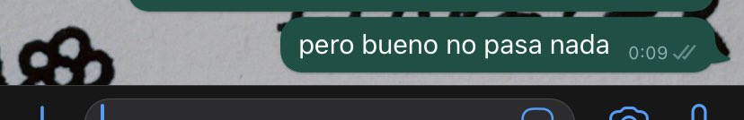 paulabaraz's tweet image. literalmente yo cada vez que termino de contar algo q me duele jajsjsja