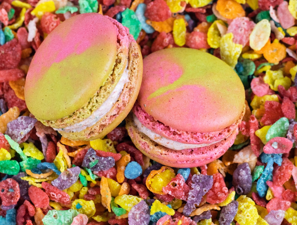 Do you ever feel nostalgic for your childhood? Fruity Pebbles takes us right back to cereal milk and cartoons on Saturday morning. 😋🥣 

That’s why this classic never leaves the menu. 🌈

#fruitypebbles #milkandcereal #childhooddreams #90skids #80skids