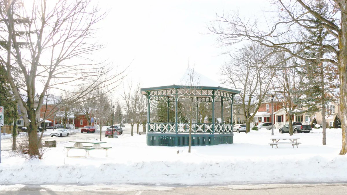 ElmiraBIA's tweet photo. As some of the restrictions get lifted, downtown businesses are opening back up with an increased 50% capacity limit. Let's all do our part in helping our community and supporting local.
#downtownelmirabia #shoplocal #thisislocal https://t.co/rnoXdUflMT