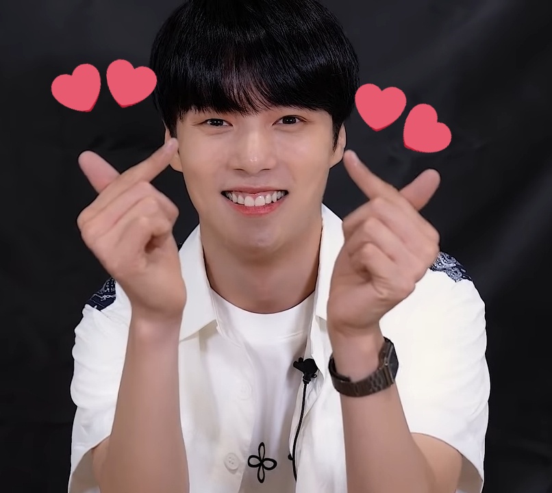BaristaMinh's tweet photo. @OfficialMonstaX 😭😭 I love you 

#monstax #MONSTAX #MONSTA_X #THEDREAMING #YOUPROBLEM #몬스타엑스 #MINHYUK https://t.co/htUtTaItTt