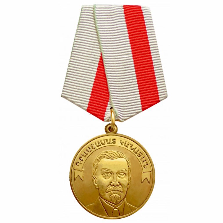 NasimiAghayev's tweet photo. Military medal of #Armenia named after #DrastamatKanayan, one of the Armenian Nazi collaborators, who led the Armenian Legion of Wehrmacht, participating in the occupation of Crimea & North Caucasus, inter alia, committing numerous crimes. https://t.co/0btnsDtOPS