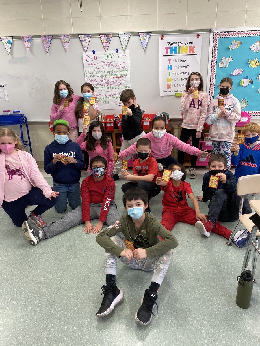 Willard_School's tweet photo. It's the year of the Tiger! Learning about the Lunar New Year in grade 3. Each student received a red envelope, symbolizing good wishes and good luck in the new year.  Thank you to the wonderful family who gave us this opportunity. We are grateful! #WillardPride https://t.co/pDygTKwHbO