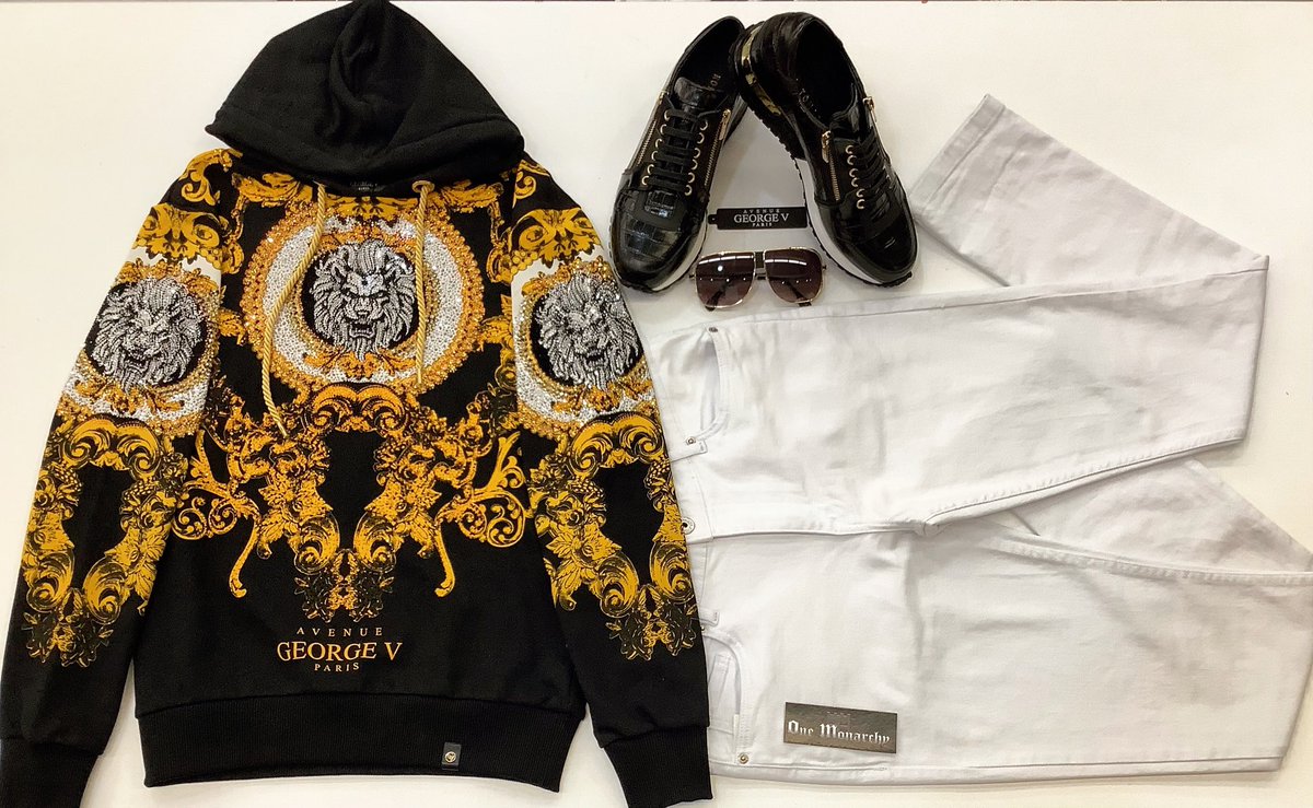 OneMonarchy's tweet photo. Have you stoped by for our Chinese New Year sale? 

#onemonarchy #yearofthetiger #chinesenewyear #georgev #denim #streetwear #gems https://t.co/NGxzcwlqWo