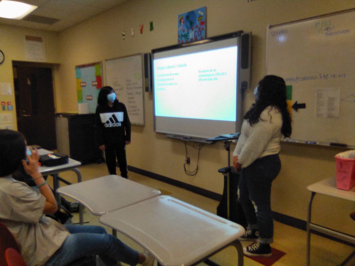 KarysMex's tweet photo. Compartiendo carreras y ocupaciones.
Alumnos de Conexiones III cerrando este tema.
@ParticipateLrng 
#Unitingourworld https://t.co/GaalDM8qnB