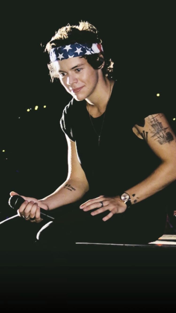 Happy Birthday Hazza  Thank you so much for everything and I love you so much 