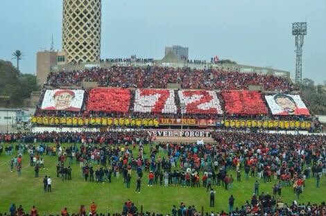 ahly234's tweet photo. 10 سنين ومش ناسيين💔
لابس تيشيرت أحمر ورايح بورسعيد
راجع وكفني أبيض وفي بلدي بقيت شهيد!
#AlAhly_Martyrs_Day https://t.co/YRV7Dzey2A