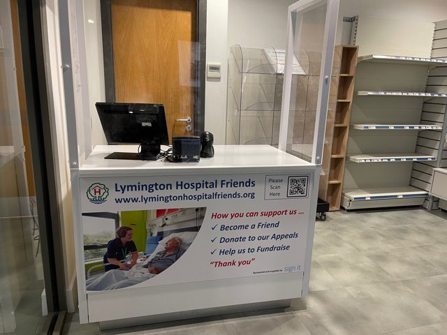 Sign_IT_UK's tweet image. We recently worked on a project with Lymington Hospital Friends to create these signs. We love getting to see our signs on public display 

#signmaker #signmakers #outdoorsigns #newforestbusiness #signdesign #signshop #businesssigns #southamptonbusiness #lymingtonbusiness