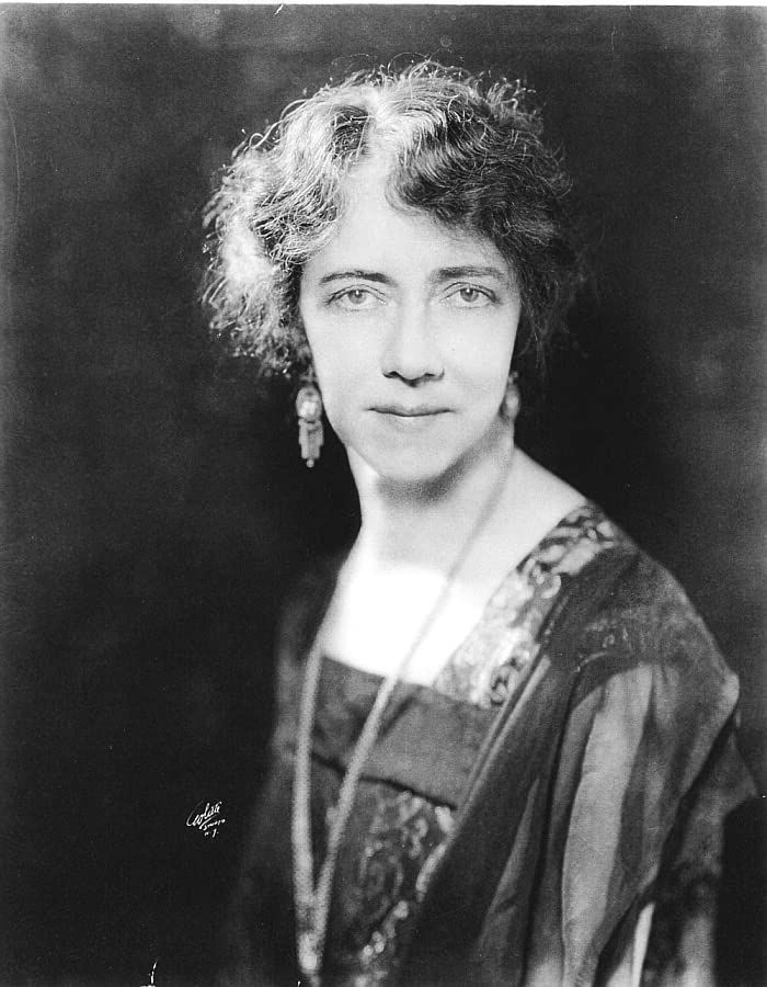 stars_silent's tweet photo. Also remembering #ElizabethPatterson who died on this date. https://t.co/l5nBS9L4aD