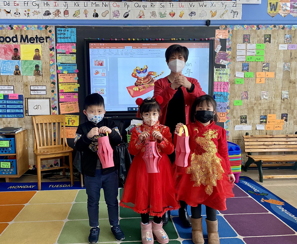 MrsZachariadis's tweet photo. Thank you to our classroom paraprofessional, Miss Tina, for sharing her culture and teaching us all about Lunar New Year! 🎊🦁❤️@DGreen159 @PS159_Q #LunarNewYear #LunarNewYear2022 https://t.co/zNwVs1NFuh