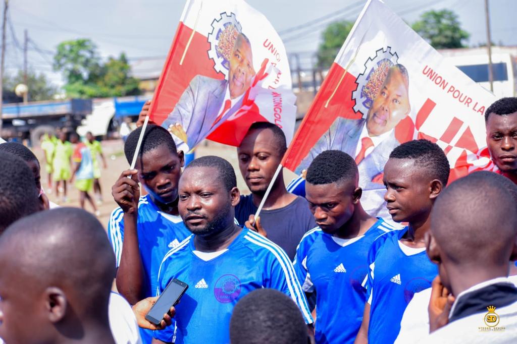 Tshiband_henri's tweet photo. ÉCHANGE des VŒUX ET LA RENTRÉE POLITIQUE DU CAUCUS UNC Gd-KATANGA; le match amical de football, opposant l'équipe du Caucus UNC/Gd-KATANGA et celle de la Nouvelle Génération de MALWEKa https://t.co/gWPKIeCBKr
