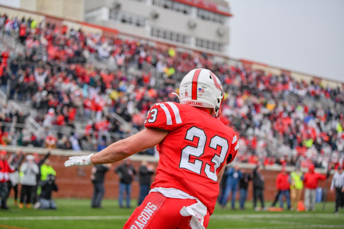 CortlandFB's tweet photo. 116 Recap

📕11-1 

⚫️Ranked #16 Nationally

🏆Empire 8 Champs

🐉21 All E8 Selections + DEF, OFF, Rookie &amp; Coaching Staff of the Year

🇺🇸3 All-Americans

🔴Cortaca Jugs are Home

⚪️6 - Top 10 National Stat Rankings

💿8 - New or Tied Cortland Records

#DragonRising https://t.co/x4ERtGQ3ru