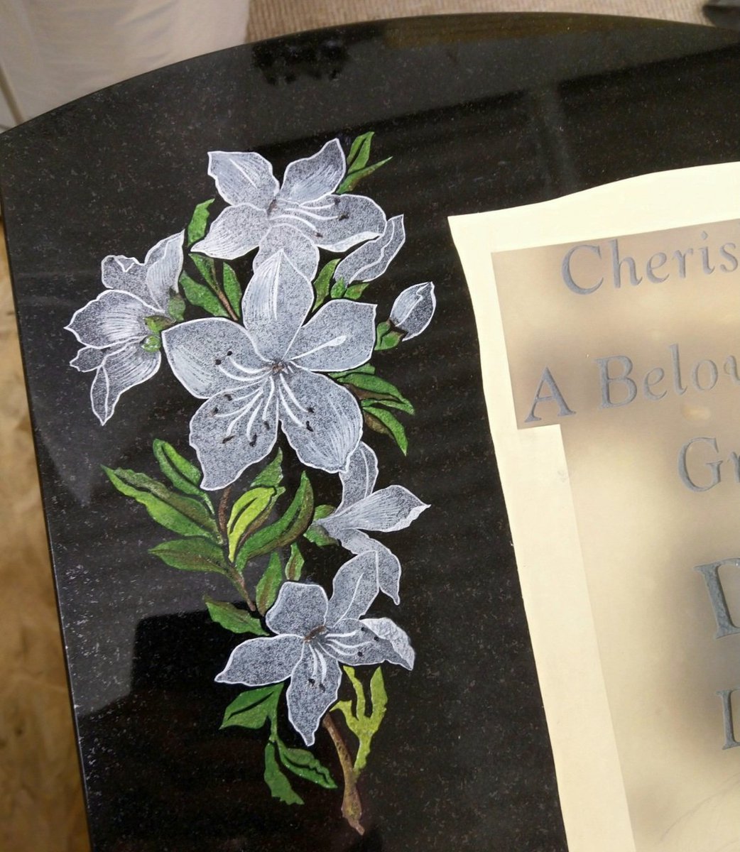DB_creativearts's tweet photo. Part blasted, part etched gravestone memorial. Hand painted. #stonemason #stonemasonry #stonemasonlife #memorialmason #craftsman #artist #etching #stoneetching #handetching #granite #stonedesign #stoneart #memorial #gravestone #headstone #gravestoneart https://t.co/nLMmc5frUa
