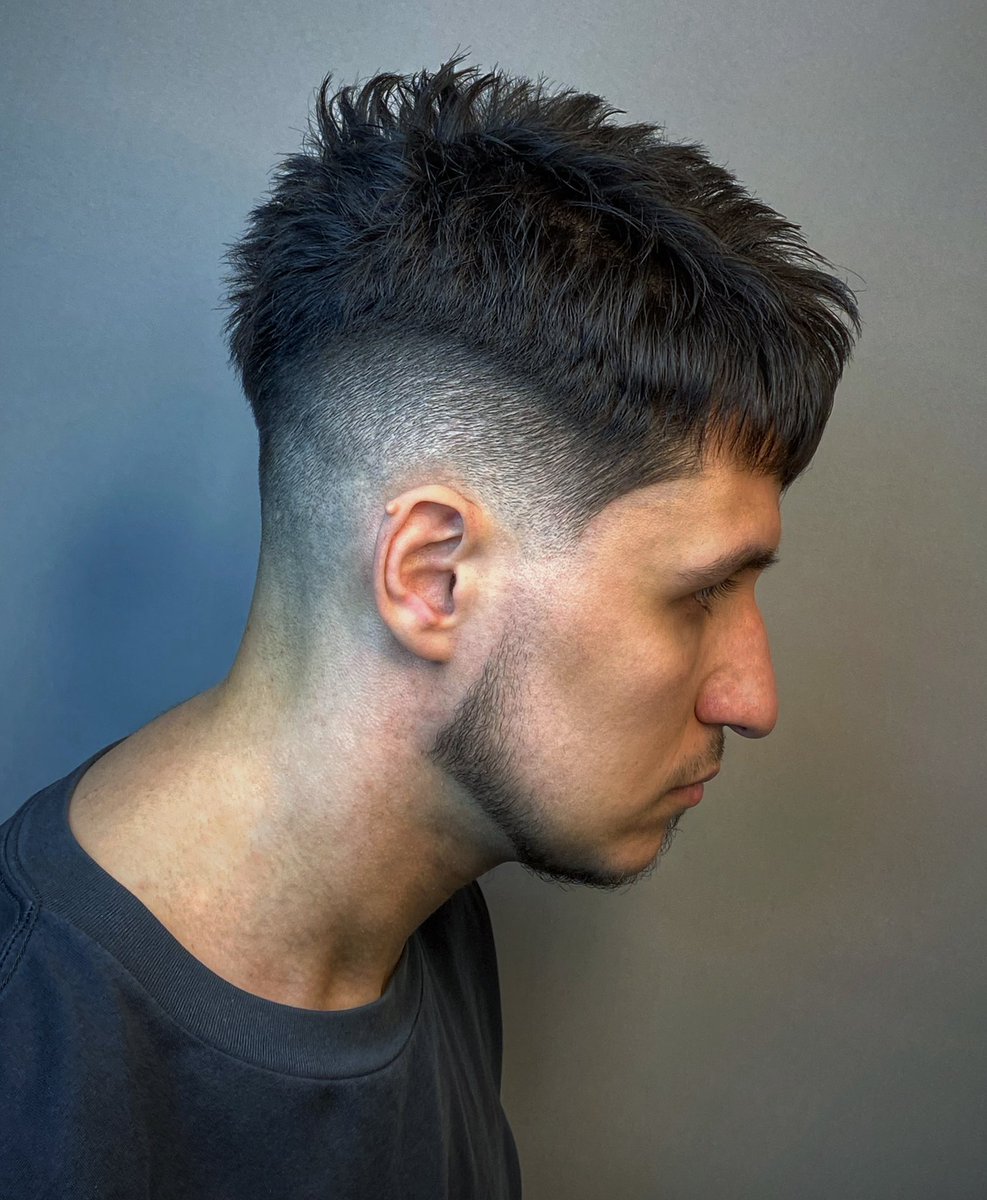 trubachev_ivan's tweet photo. #men #menportrait #fade #sharpfade #skinfade #beardfade #beard #beardstyle #style #menstyle #hair #hairstyle #barber #barbershop #barberia https://t.co/Bsu3QFn0Jr