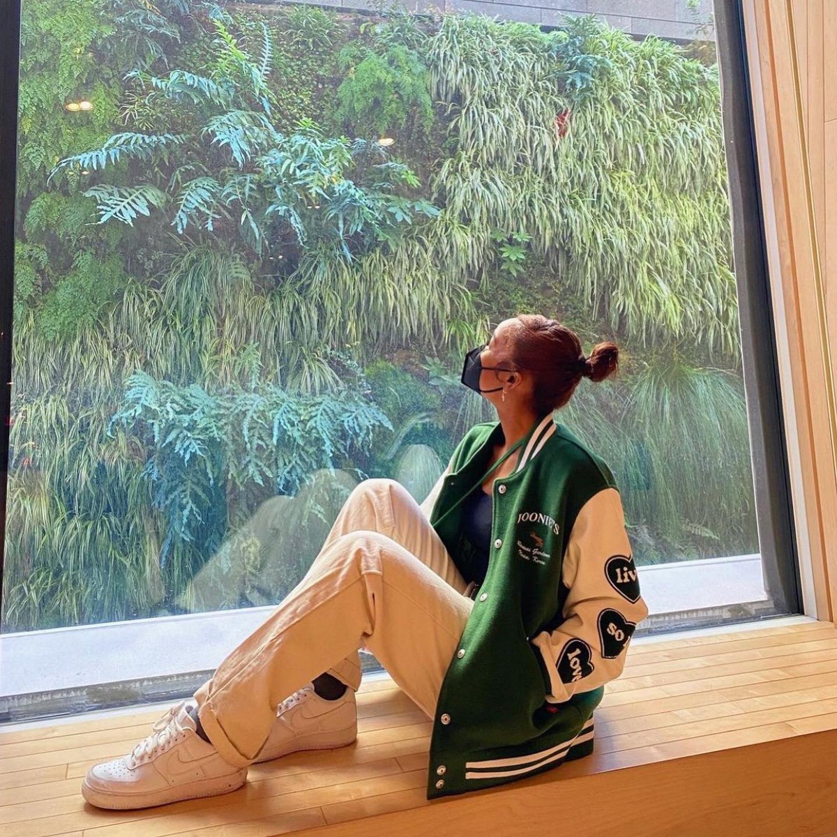 2happyco's tweet photo. 8k giveaway ❤️‍🔥 

like + RT + tag a friend in the comments for a chance to win a varsity jacket (of your choice) from our shop! 🌎🌱✨

i’ll be picking a winner on thursday night before our shop update on friday!

(US only) https://t.co/HTs4HEI1tD
