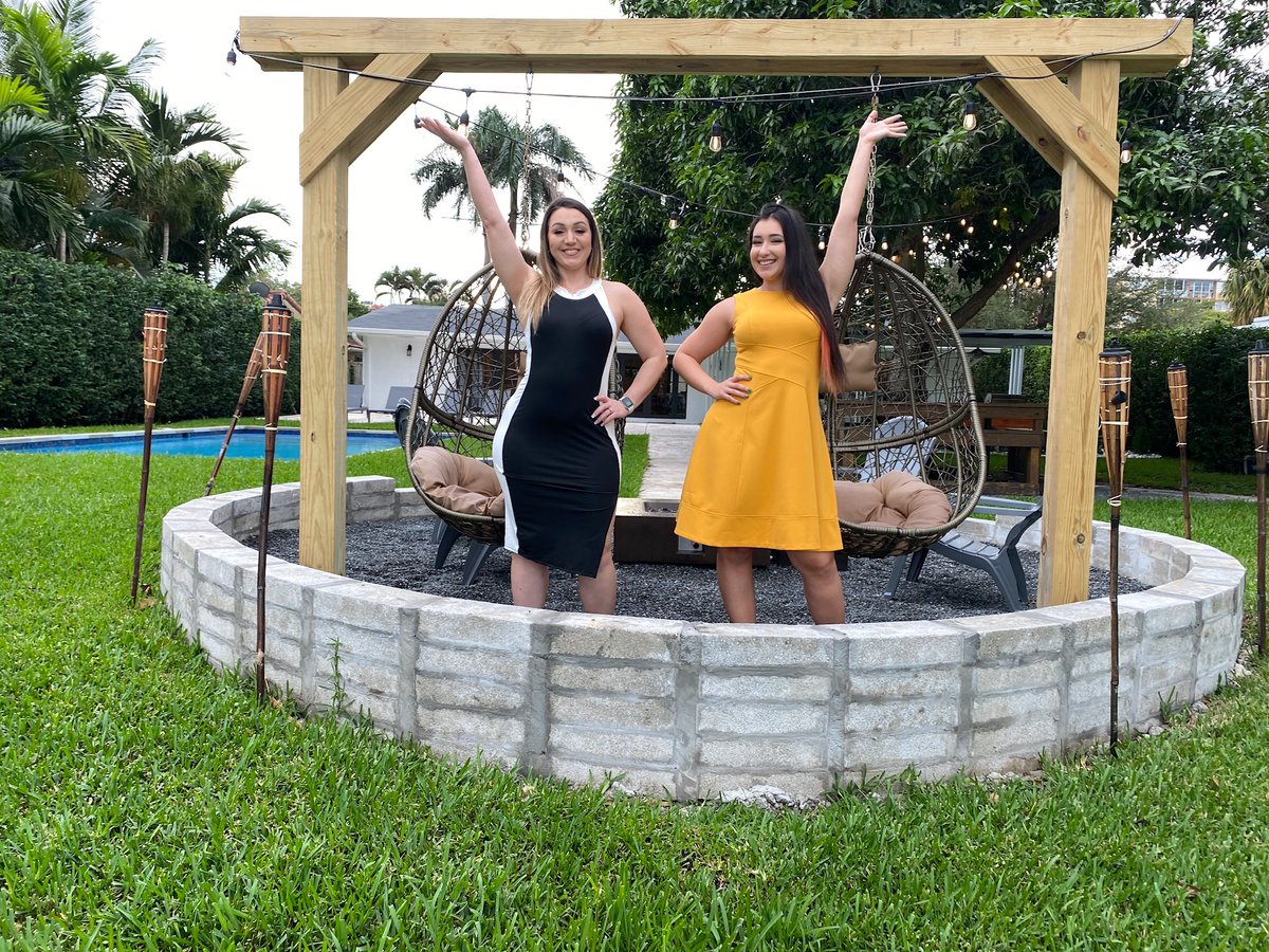 Be sure to go check out and show some love on our new property tour video!! This lake front property is a great stay here in SoFlo! youtu.be/6NT7pKNJab4