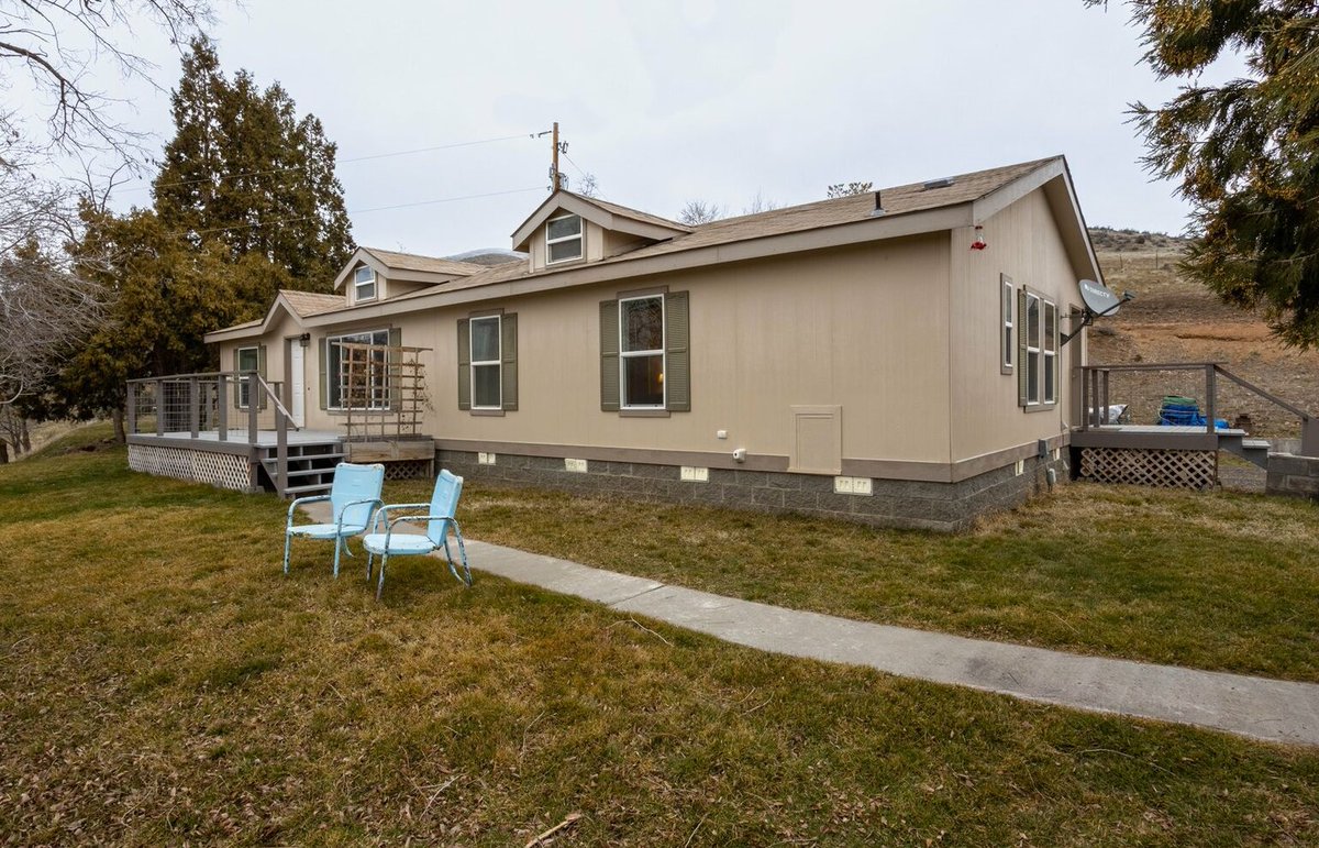WRE_TheGorge's tweet photo. New Listing In Tygh Valley!!

3 Bed/ 2 Bath/ 1,600SF/ 5 Acres
Listed at $425,000

📍82735 Hwy 216, Tygh Valley OR 97063
Click the Link to take a virtual tour and see more information! 
https://t.co/XC1fh2E8qE https://t.co/xdpfA7hn0D