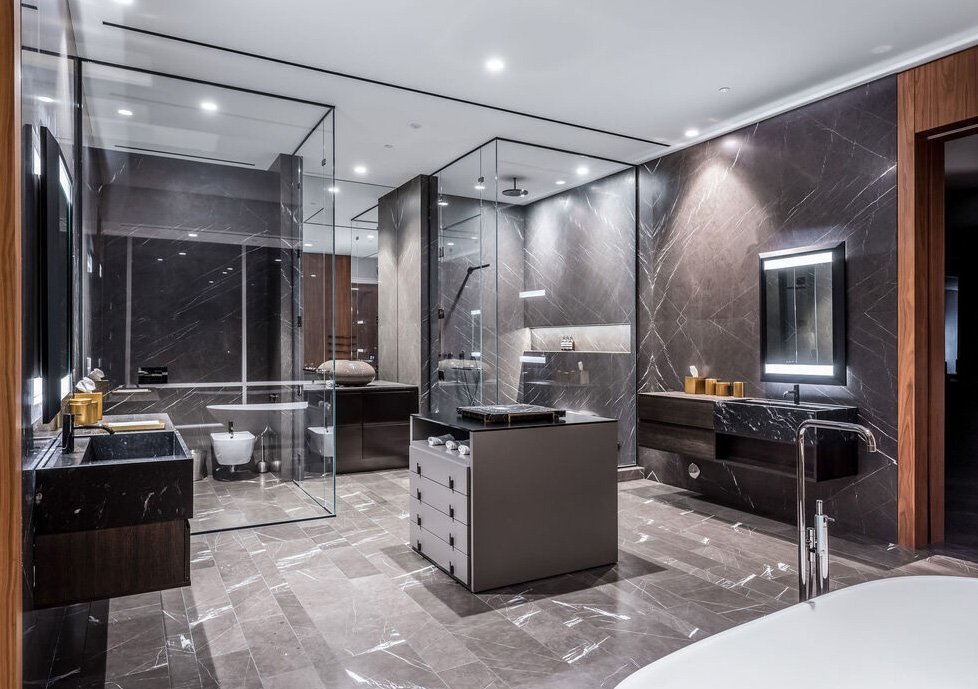 prestigier's tweet photo. The 7,950-square-foot condo residence crowns the Beverly West high-rise and has been dubbed the "Mogul." Its lavish interior includes a chef's kitchen, four bedrooms, and 8 baths, along with an entertainment bar backed by a TV wall comprised of four 65-inch screens. https://t.co/otu14ltRnO