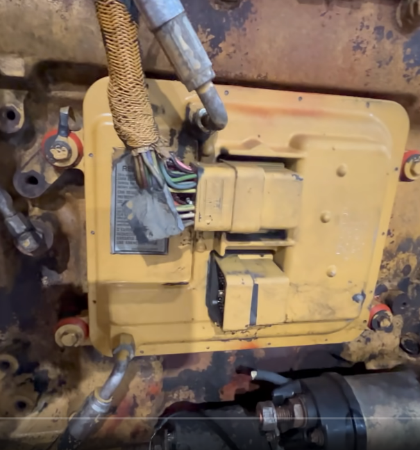 rombik_su's tweet photo. Cursed Google autocompletions: turns out, on CAT engines, they run *checks notes* diesel fuel through the engine control module to cool it down https://t.co/loMsFtiZxM