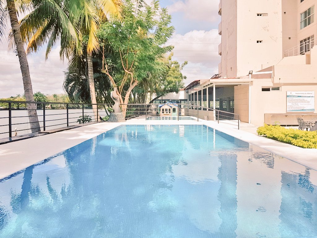 LuviaGraham's tweet photo. Ven a #Villahermosa #Tabasco,y conoce él nuevo concepto,de hospedarte en un #Hoteldenaturaleza. 
Aquí,podrás sanar tus emociones. 
Ven y sana tus emociones en Tabasco. 
#Reservaciones ☎️(993)312-77-44.
#BeWellness #BeSafe https://t.co/8qAWWod6g2