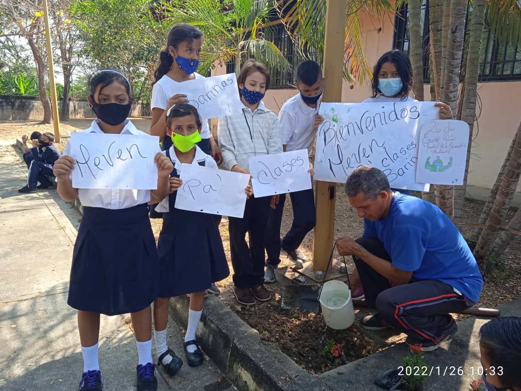 En la Escuela Bolivariana Manuelita Sáenz ubicada en el municipio Barinas, el <a href="/mevenbarinas/">MEVEN barinas</a> realizó la juramentación de brigadas ecologistas con los niños y niñas de la institución, contando con el valioso apoyo de la profesora Nancy García.

#JuegosNacionales2022
