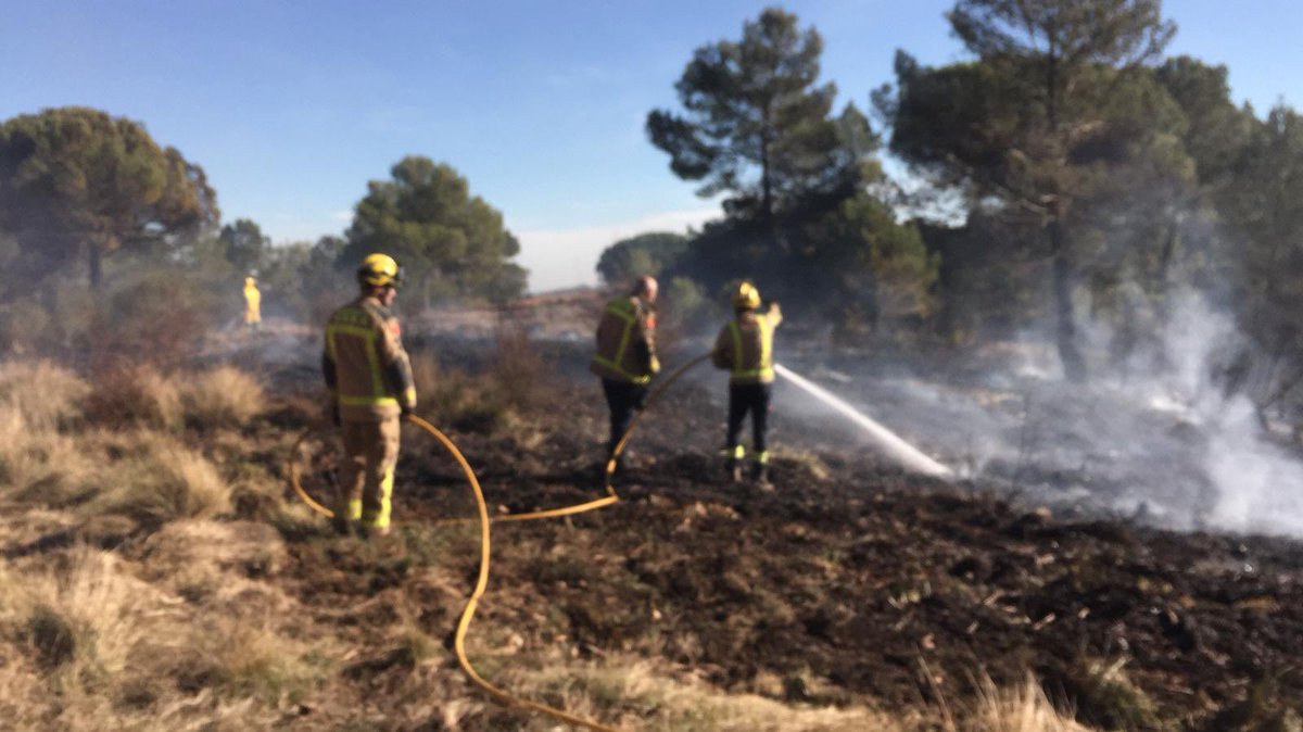 Adf Pontons tweet media