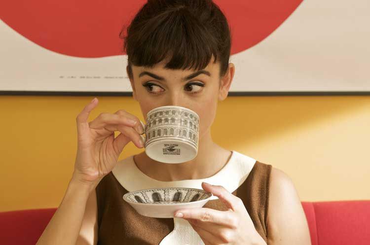 CustomHerbals's tweet photo. Historians believe the pinky up tradition originated in France during a syphilis epidemic? Those drinking tea in the court of King (Louis XIV) would extend a pinky to let whoever they were flirting with know they were infected as a courtesy.

#communiTea  #herbalhoney #Godfirst https://t.co/hhJSBDxHR0