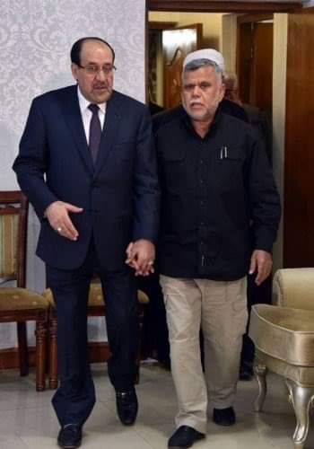 شبيكم يالغمان
ما عدكم كرامه ما عدكم حيا 
ما ضل احد ما توسلتم به وقبلتم حذائه
عيب والله عيب على الرجل ان يصل إلى هذا المستوى
الكائنات الولائيه هذوله قادتكم بلا غيره ولا كرامه ولا شرف
 مستعدين يبيعون كل شي بس ينطوهم منصب وكرسي