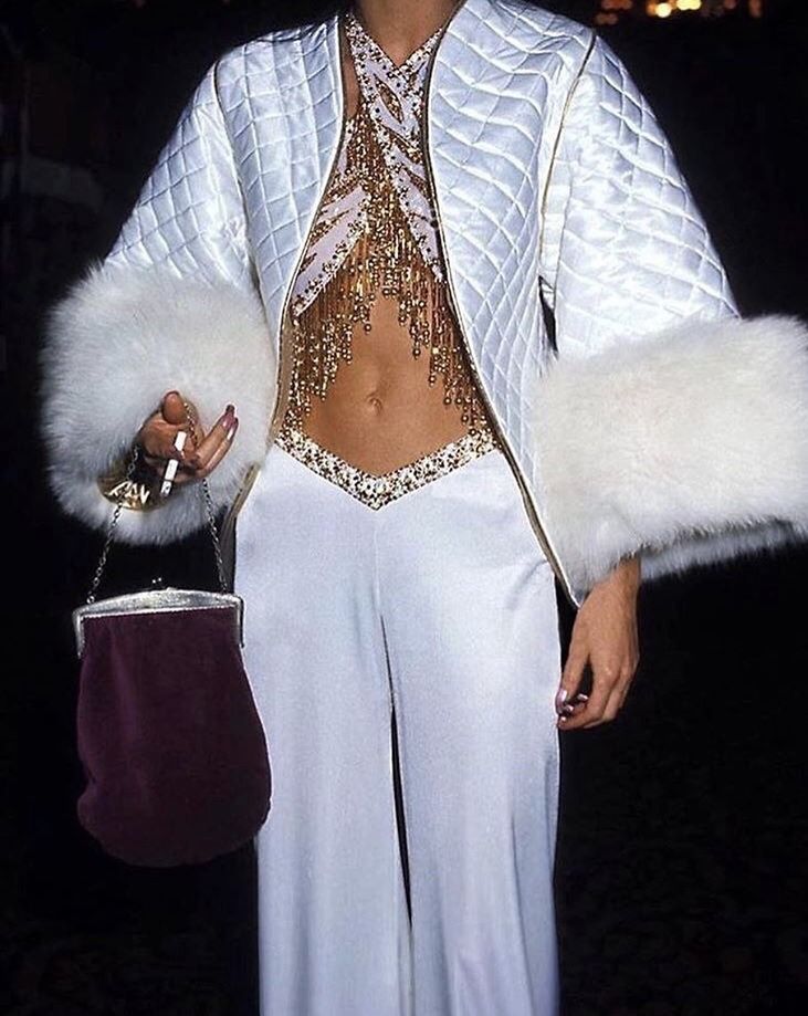 nina ♡ (@angel_sel_) on Twitter photo 