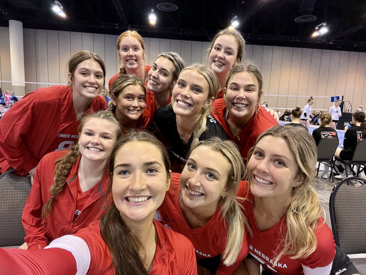 🚨🎟TICKET PUNCHED!! Premier NE 18 Gold wins their pool and ADVANCES to the Open #NLQ Championship in OMAHA at 2pm!! #ChampionshipBehavior #BetterTOGETHER