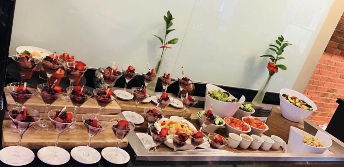 With our meeting packages enjoy a delicious 2 course hot and cold lunch offering 🍽 #huntonparkhotel #ddr #24hrrate #conference #meetingsandevents #kingslangley #mercure