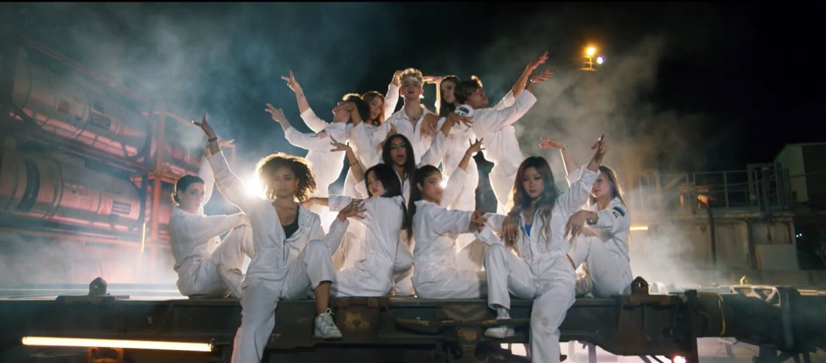 UnitersCharts's tweet photo. 5K tweets here

RT = VOTO

#NowUnited_Jump by #NowUnited (@NowUnitedMusic), it's a good song for the summer. #Jump #HotTrendingSongs https://t.co/OoAqlHGVeR