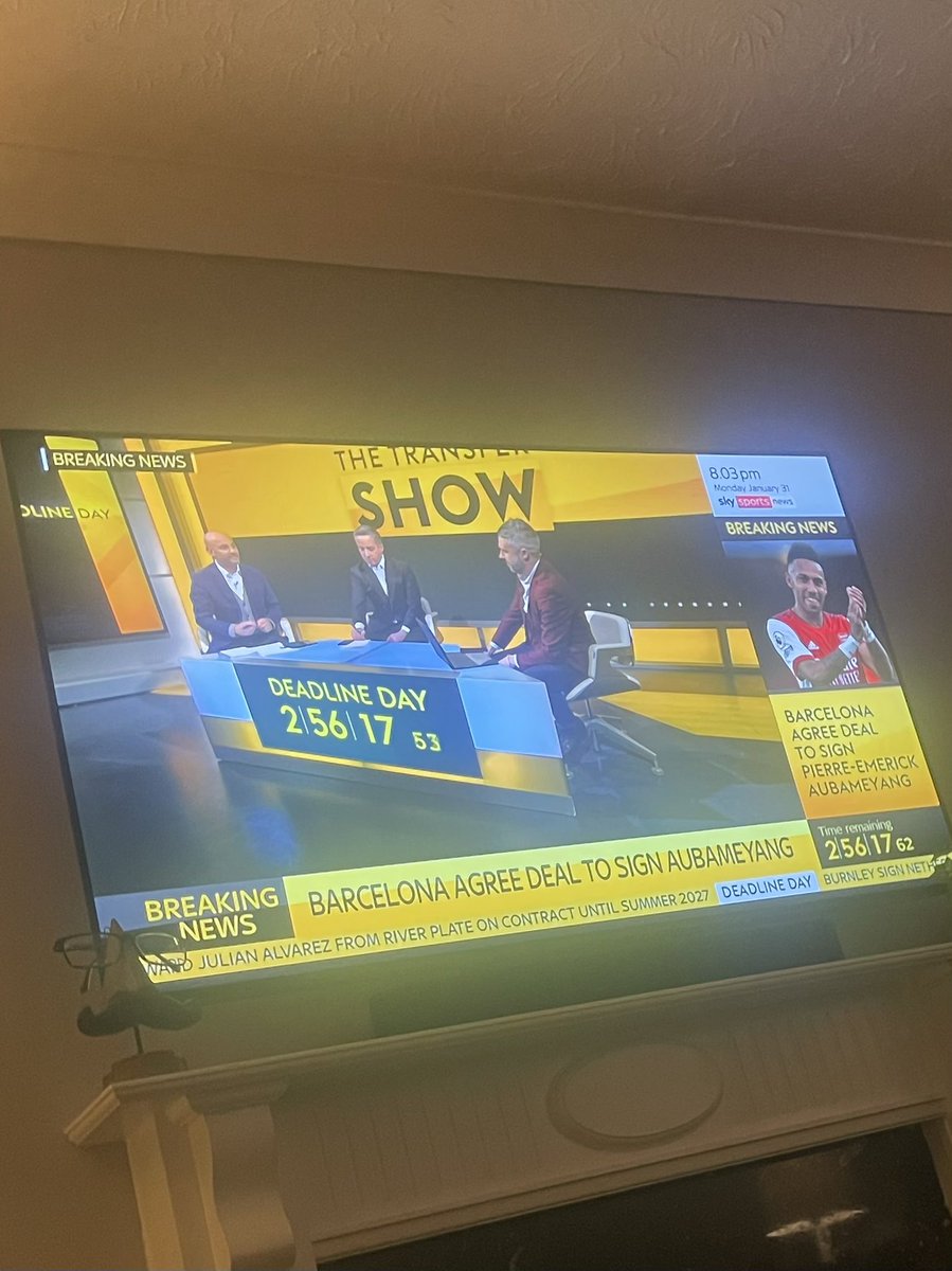 YE11OOW's tweet photo. The 2 bullshitters favourite day
#DeadlineDay
#mysourcestellme π https://t.co/3pU1pKsidL