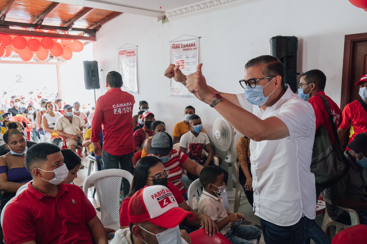 fabioaminsaleme's tweet photo. El Tirismo de #Lorica también está en #ModoLiberal🚩 #ModoL2🚩
¡Lo bueno se repite!
#EsConHechos 🇨🇴
#FabioAminSenador 🚩L2
@andrescallea #Cámara 🚩L101
Gracias Tirismo, vamos con toda
🤜🏻🚩🤛🏼 https://t.co/Z4OhXdQ6o6