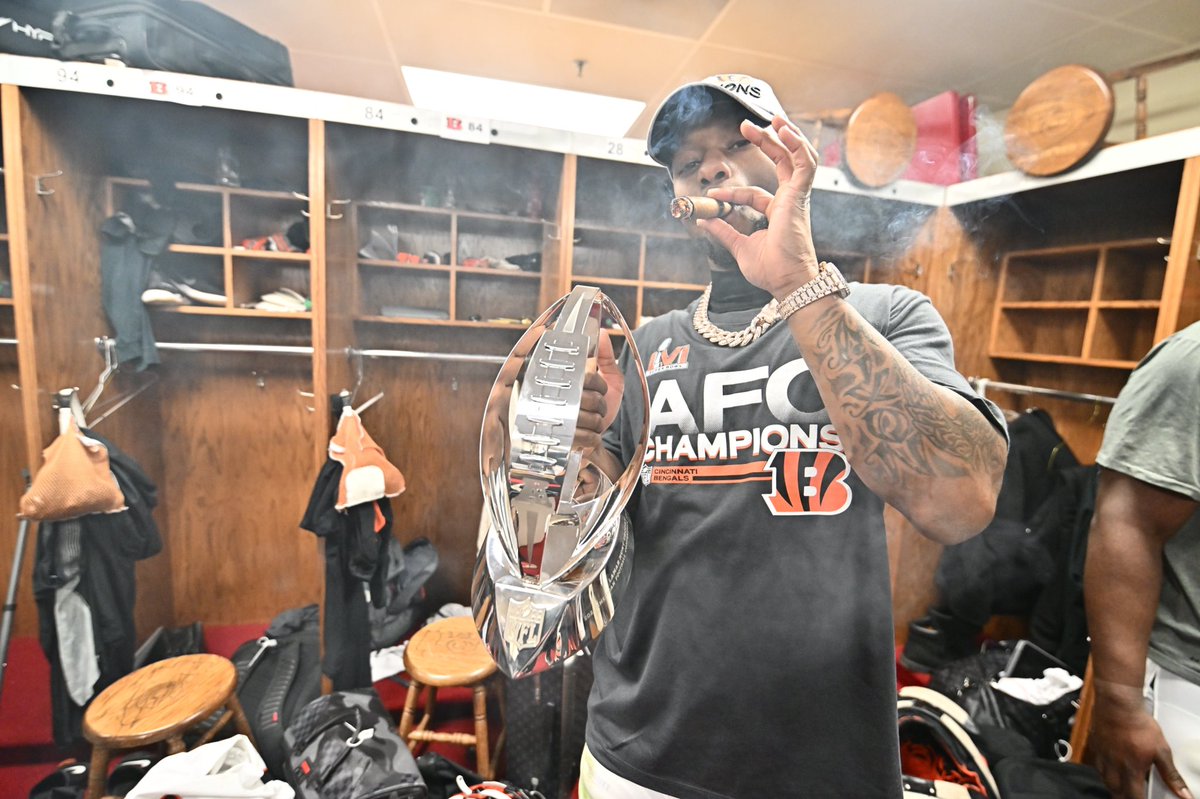 Joe_MainMixon's tweet photo. VICTORY MONDAY‼️ 
1-0
#SUPERBOWL #SUPERBOWLJOE #WHODEY https://t.co/uncz3iojS5