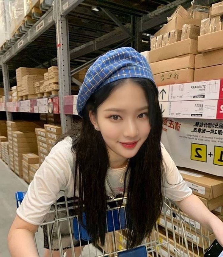 shopping with your gfs