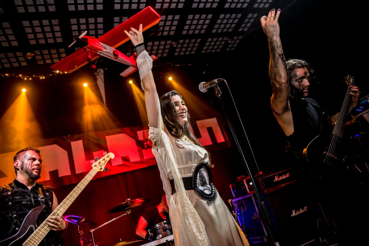 PNocte's tweet photo. ¡Hola gente! 

¿Cómo va este nuevo año? Nosotros estamos a poco más de dos semanas de volver a vernos las caras, en esta ocasión sobre el escenario de la Master Masterclub vigo acompañados por @BPband_official, Perpetual y Sulf-atäR  😄

19 de febrero https://t.co/R6aZf5D0BH https://t.co/zUmpDpNR9v
