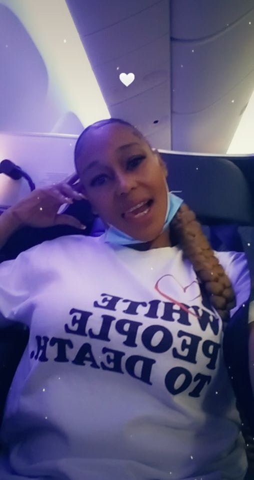 lashaekimbrough's tweet photo. Traveling all over has been amazing!!! @Delta airlines made it even better 😅😂🤣 When @Delta announces who you are🙌🏽🙏🏽🤣😅 I walked on the ✈️ to Everyone clapping 💯👏🏽👏🏽👏🏽 #Priceless #1stClassEverytime #priorityseating💕 #shine🌟 https://t.co/GLPEcH6M65