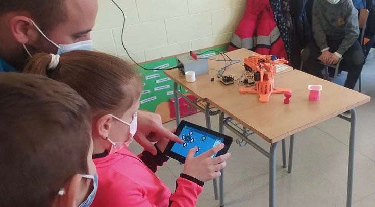 Escola Àngel Guimerà El Vendrell tweet media
