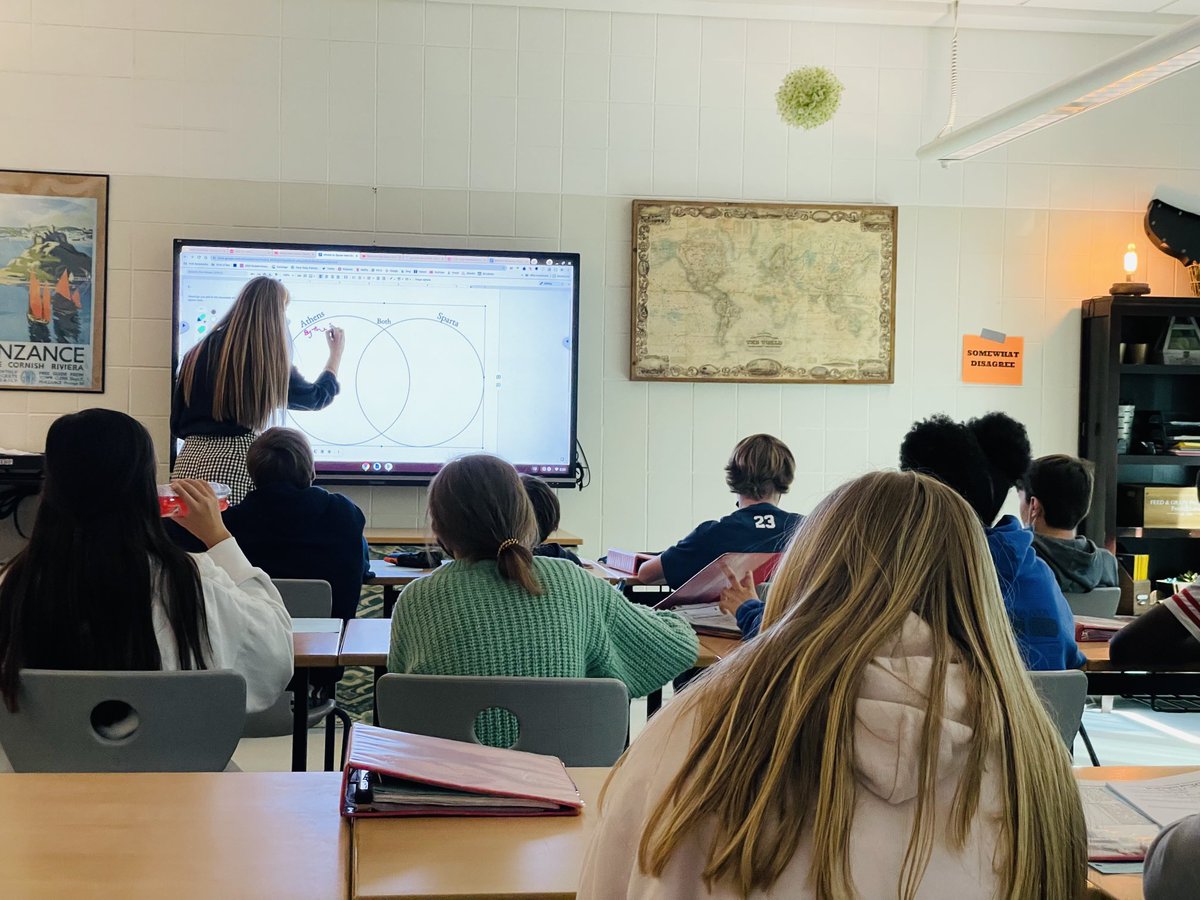 Secondary Ed Social Studies interns are teaching not only facts about Athens and Greece… but the differences and similarities of both ancient communities. ⁦They know comparing and contrasting requires  more than simple memorization. <a href="/SamfordEd/">Samford Orlean Beeson School of Education</a>⁩