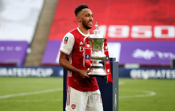 LucasThurgood's tweet photo. Thank you, @Auba 🤝 https://t.co/8duPEE5P92